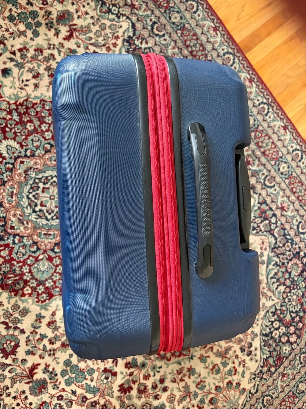 Nautica Navy Blue Carry-On with Red Trim - Travel large Luggage 28’